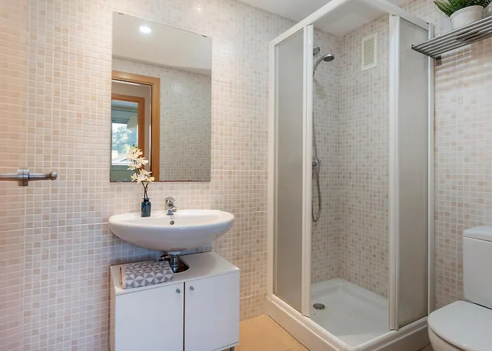 Appartement Lets Holidays Beautiful With Pool Tossa